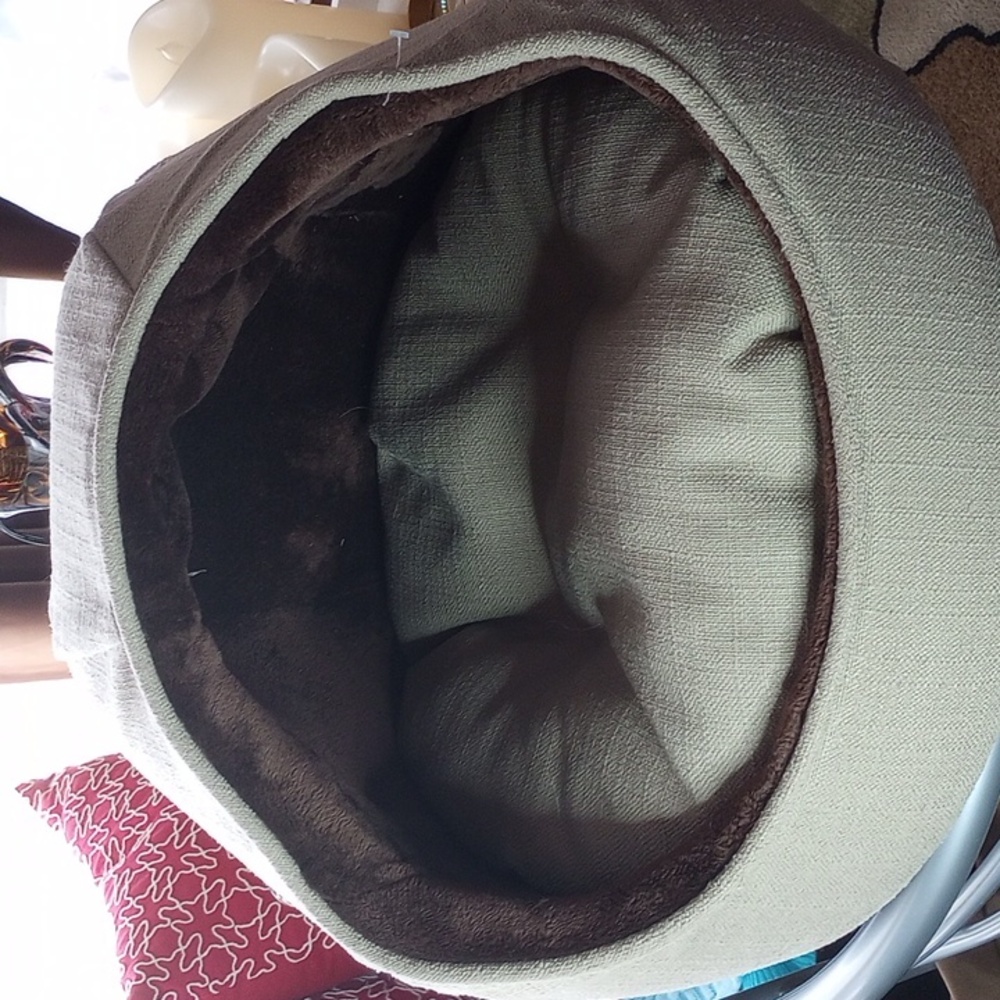 Pet bed